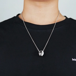 Hip hop interlocking double ring necklace with sparkling pavé crystals for men and women