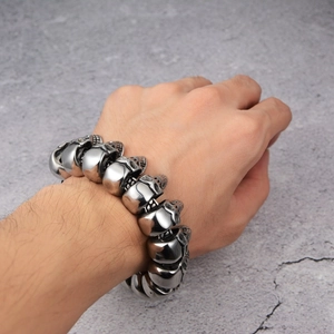 Men's hip-hop punk skull bracelet in stainless steel with a vintage polished finish