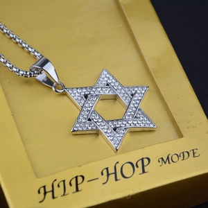 Hiphop star of david necklace with white zircon pavé on a gold display card