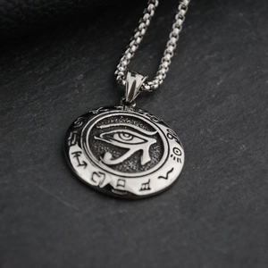 Pendente Occhio di Horus in acciaio inossidabile argento con geroglifici egizi per uomo e donna