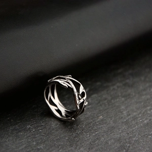 Hip Hop Gothic Vintage Stainless Steel Thorn Tree Branch Hollow Ring For Men Women Punk Jewelry Personalized Band Ring