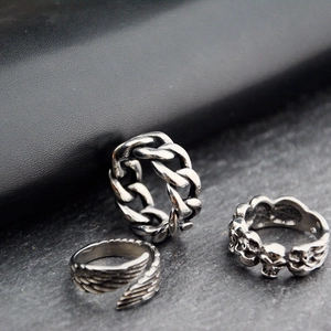 Vintage Edelstahl Totenkopf Ring Feder Flügel Offener Ring Panzerkette Ring Herren Damen Punk Hip Hop Gotik Retro Schmuck