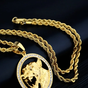 Collier léopard doré de luxe avec cristaux étincelants et chaîne torsadée épaisse