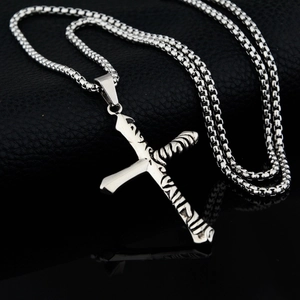 Hip hop titanium steel cross pendant necklace with box chain for men and women