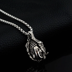 Buddha-Kopf Anhänger Halskette in Vintage-Silberstahl mit klassischer Box-Kette
