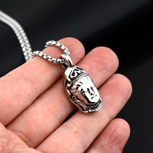 Hip hop titanium steel necklace with Guan Yin avatar pendant and square box chain
