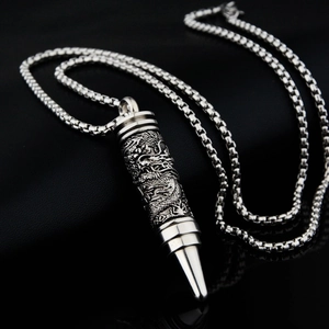 Collier avec pendentif balle en acier titane et gravure de dragon pour hommes et femmes