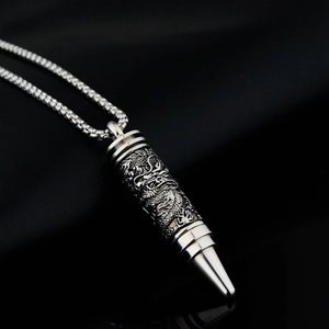 Collier Pendentif Balle en Relief de Dragon en Acier Inoxydable Vintage Hommes Femmes Hip Hop Rétro Punk Bijoux de Rue