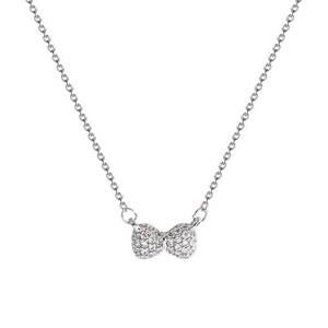 Collier élégant avec nœud argenté et zircons brillants sur une chaîne fine