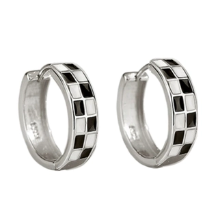 Boucles d'oreilles créoles à damier noir et blanc en argent S925 avec finition émail