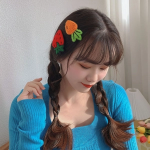 Handmade knitted strawberry and carrot fruit hair clips for women in a cute Korean style