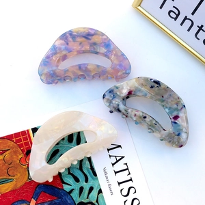 Elegant Acetate Hair Claw Clip Large Triangle Geometric Marble Leopard Print Hair Accessories For Women Daily Headwear