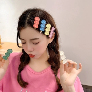 Colorful resin heart hair clips for girls with a stylish marble texture and candy colors