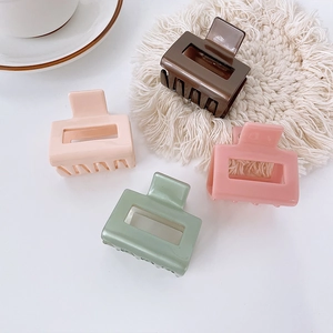 Pince à Cheveux Carrée Creuse en Acétate de Style Coréen pour Femmes Accessoire de Coiffure Géométrique Minimaliste Élégant