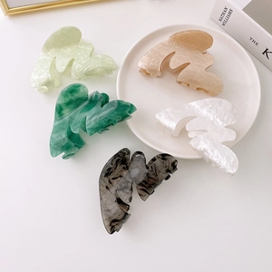 Pince à Cheveux en Acétate Irrégulière pour Femmes Texture de Marbre Motif d'Encre Bord Ondulé Accessoires pour Cheveux