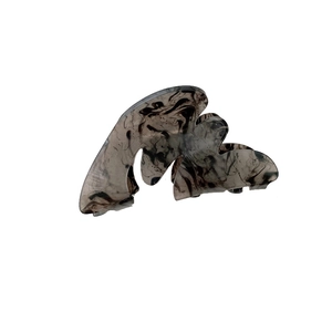 Pince à cheveux irrégulière en acétate avec texture marbrée d'encre noire et grise