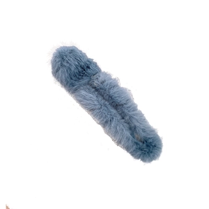 Pince à cheveux en peluche bleu gris avec texture en fausse fourrure pour l'automne