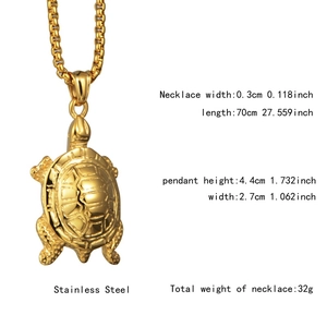 Colgante de tortuga de acero inoxidable dorado pulido con patrones geométricos en el caparazón