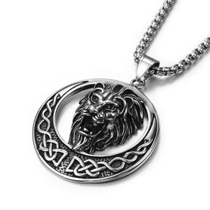 Pendentif tête de lion hip hop en argent vieilli avec une chaîne à mailles vénitiennes