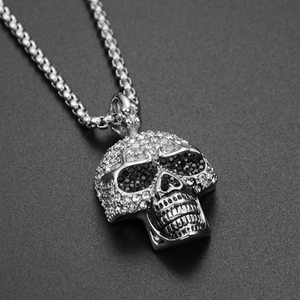 Hip-Hop Totenkopf Anhänger Halskette aus silbernem Edelstahl mit weißen Straßsteinen