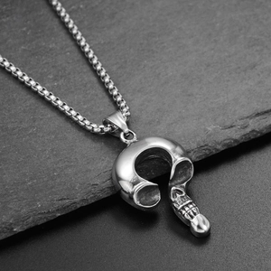 Collier pendentif crâne gothique en acier titane poli pour homme et femme style punk