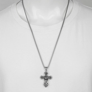 Collier croix gothique en acier inoxydable argenté avec relief d'ange pour hommes et femmes