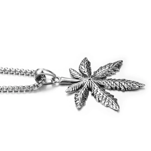 Vintage hip hop maple leaf pendant necklace in distressed titanium steel for men and women