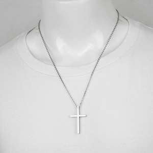 Collier avec pendentif croix minimaliste en acier titane poli argent pour hommes et femmes