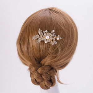 Peigne à cheveux élégant doré avec fleurs, perles et strass pour les coiffures de mariée