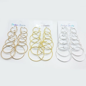 Lot de 18 paires de boucles d'oreilles créoles en or rose, or et argent pour femme