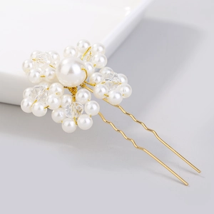 Elegant bridal U-shaped hair pin with white pearls and clear crystal flower clusters
