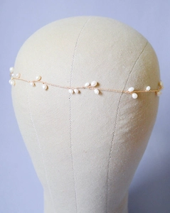 Elegant bridal hairband with handmade white drop pearls and fine gold wire weaving