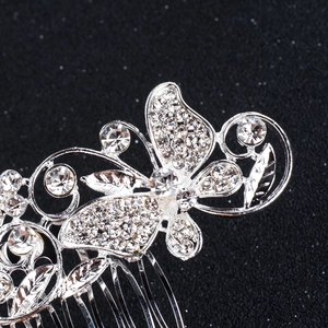 Macro di pettine per capelli a farfalla argentata con strass per acconciature sposa