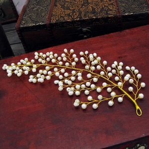 Peigne à cheveux de mariée fait main avec vignes dorées et perles blanches de mariage