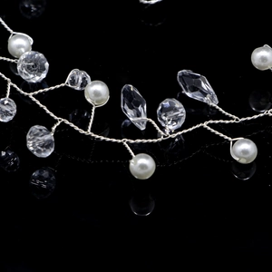 Elegant bridal hair band with white pearls and crystal droplets on silver wire