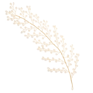 Détail d'un peigne de mariée fait main avec fil doré, feuilles et perles blanches