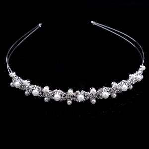 Serre-tête de mariée élégant en métal argenté avec perles blanches et strass étincelants