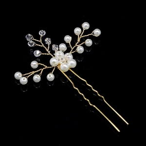 Détails de l'épingle à cheveux en U pour mariée avec perles et branches de cristal doré