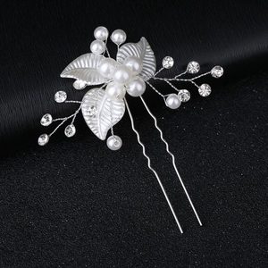 Épingle à cheveux de mariée argentée avec feuilles blanches, perles et cristaux