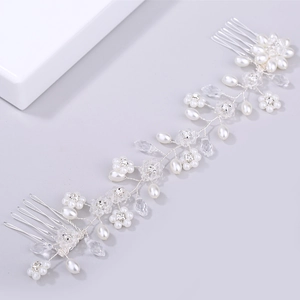 Peigne à cheveux élégant avec perles et cristaux faits main pour coiffures de mariée
