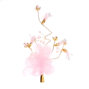 Eleganter Braut-Haarclip mit rosa Stoffblumen, goldener Ranke und Perlen für Damen