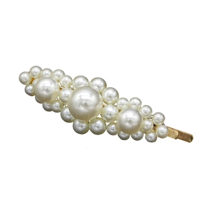 Elegante pinza para el cabello de estilo coreano con perlas de imitación y base dorada