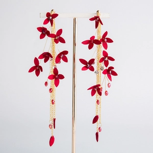 Boucles d'Oreilles Pendantes Long Frange en Tissu Rouge Avec Strass pour Mariage Banquet Bijoux Floraux Fait à la Main Femme