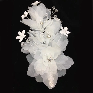 Korean Style Bridal Wedding Hair Clip White Organza 3D Flower Beaded Hairpiece Handmade Fairy Headpiece Accessories For Women