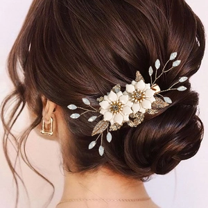 Handmade Flower Bridal Hair Clip Gold Alloy Leaf Rhinestone Artificial Pearl Wedding Hair Accessories Elegant Elegant Headpiece For Women