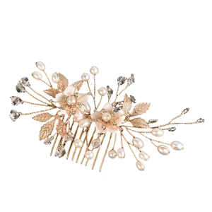 Peigne à cheveux de mariée fait main avec fleurs en résine perles et feuilles en cristal