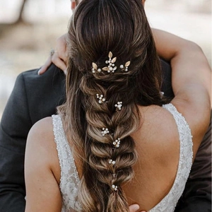 9pcs set of gold leaf and pearl bridal hair clips for elegant wedding hairstyles