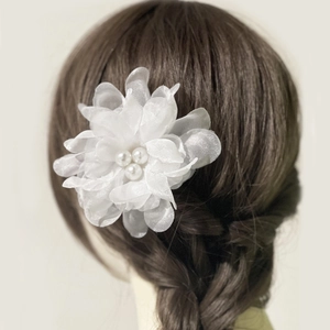 Pince à cheveux fleur en tulle blanc avec perles pour mariée, mariage et vacances plage