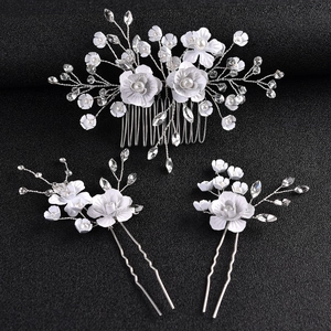 Accessoire Cheveux Mariage Avec Fleurs Blanches Künstliche Perles Cristaux Fil d'Argent Peigne Et Épingles à Cheveux pour Femme Mariage