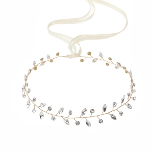 Eleganter Braut-Haarschmuck mit Kristallsteinen und elfenbeinfarbenen Bändern auf Gold